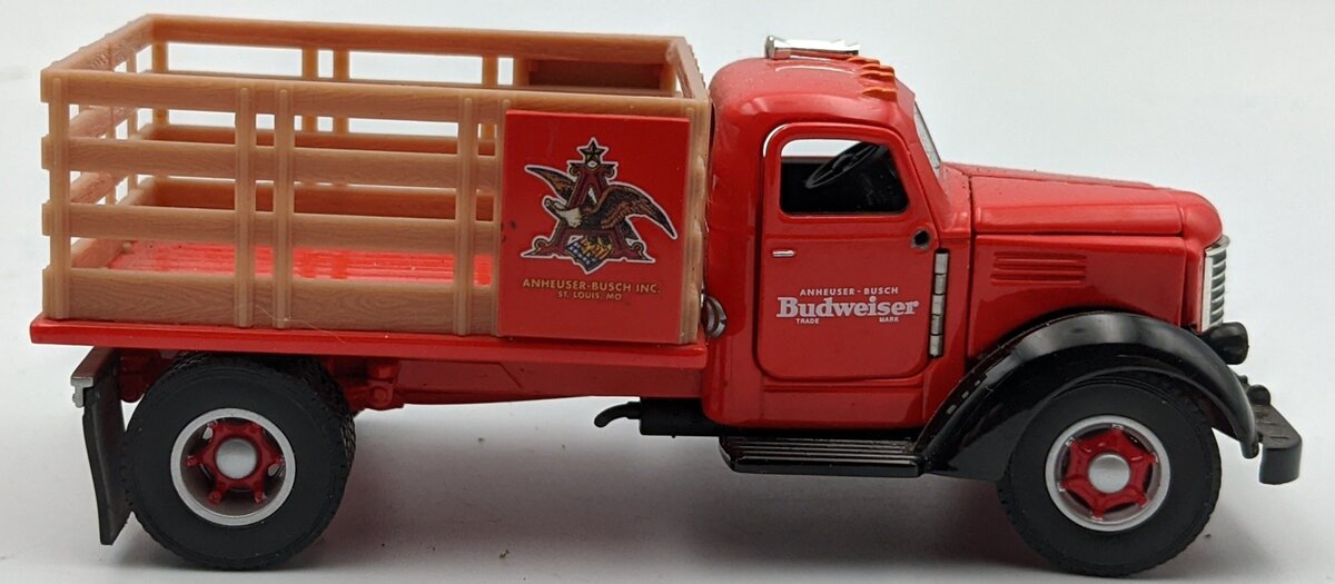 Spec Cast 39503 1:50 Budweiser Stake Back Truck