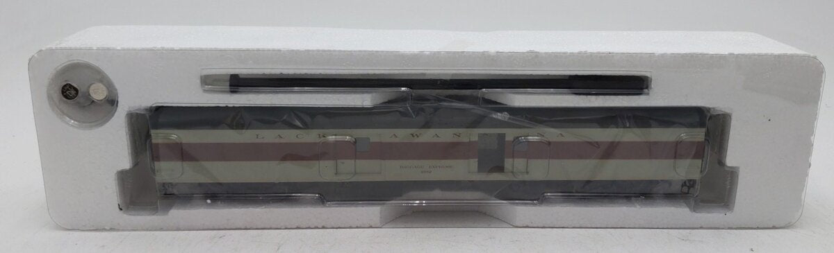 Rapido Trains 106218 HO Delaware Lackawanna & Western Baggage Express #2082 NIB