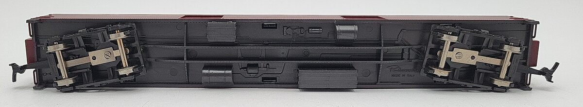 AHM 6547-26 HO Scale Unmarked Smooth Sided Baggage Car EX/Box
