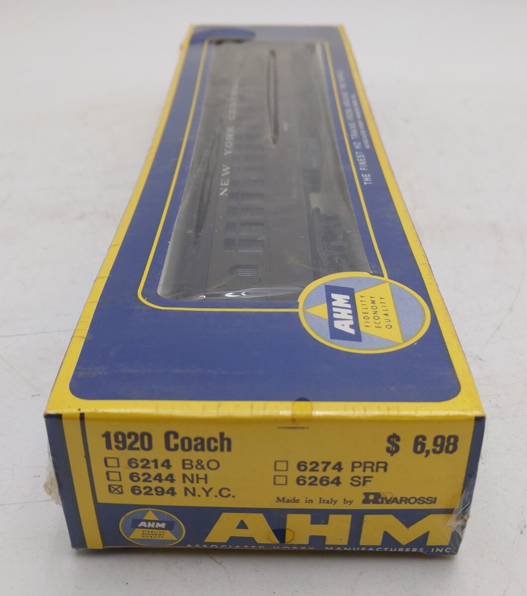 AHM 6294 HO New York Central Coach Car #1966 MT/Box