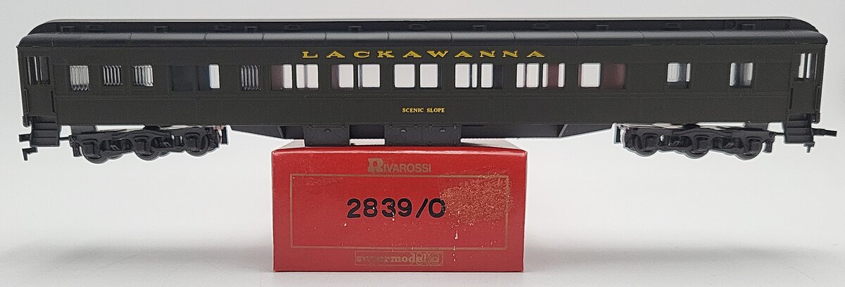 Rivarossi 2839/0 HO Scale Lackawanna Passenger Coach Car Scenic Slope LN/Box