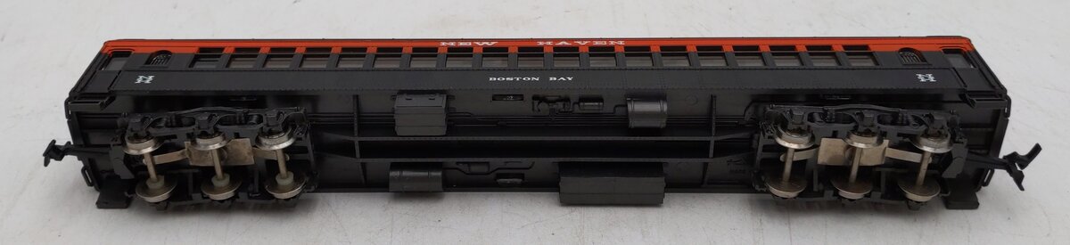 AHM 6324 HO NH Boston Bay Coach Car EX/Box
