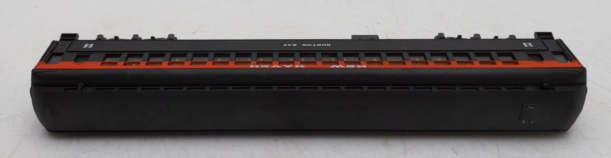 AHM 6324 HO NH Boston Bay Coach Car EX/Box