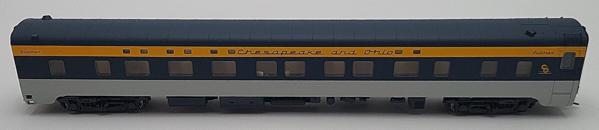 Walthers 932-6709 HO Scale Chesapeake & Ohio Sleeper Passenger Car LN/Box