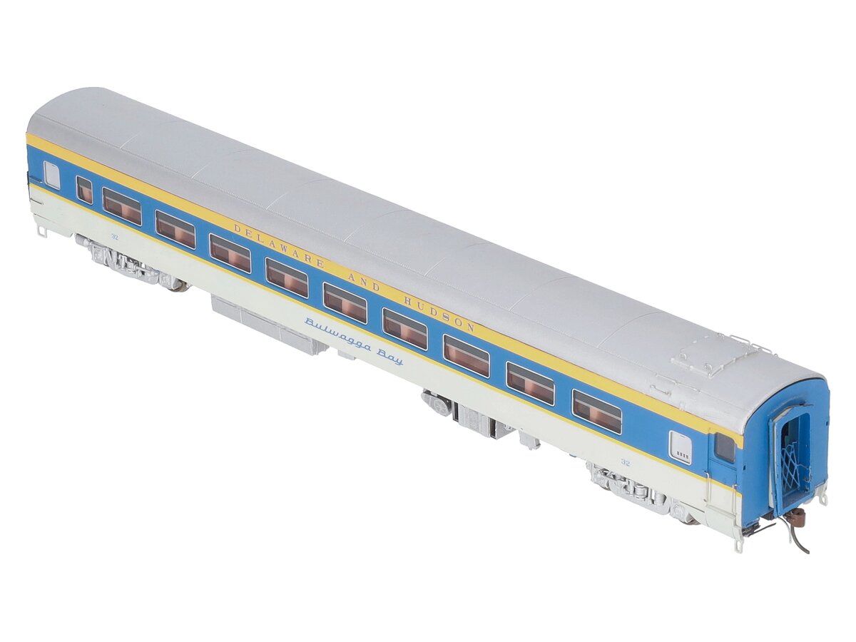 Rapido Trains 100196 HO DH 
