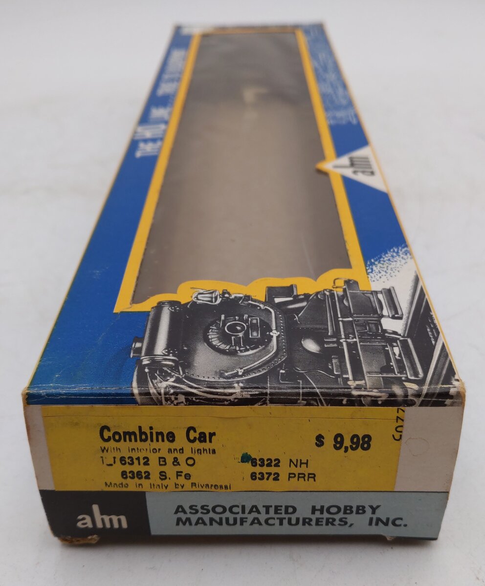 AHM 6322 HO New Haven Baggage Express Car LN/Box