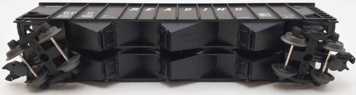 Lionel 6-17111 O Gauge Reading 3-Bay Hopper with Coal Load LN/Box