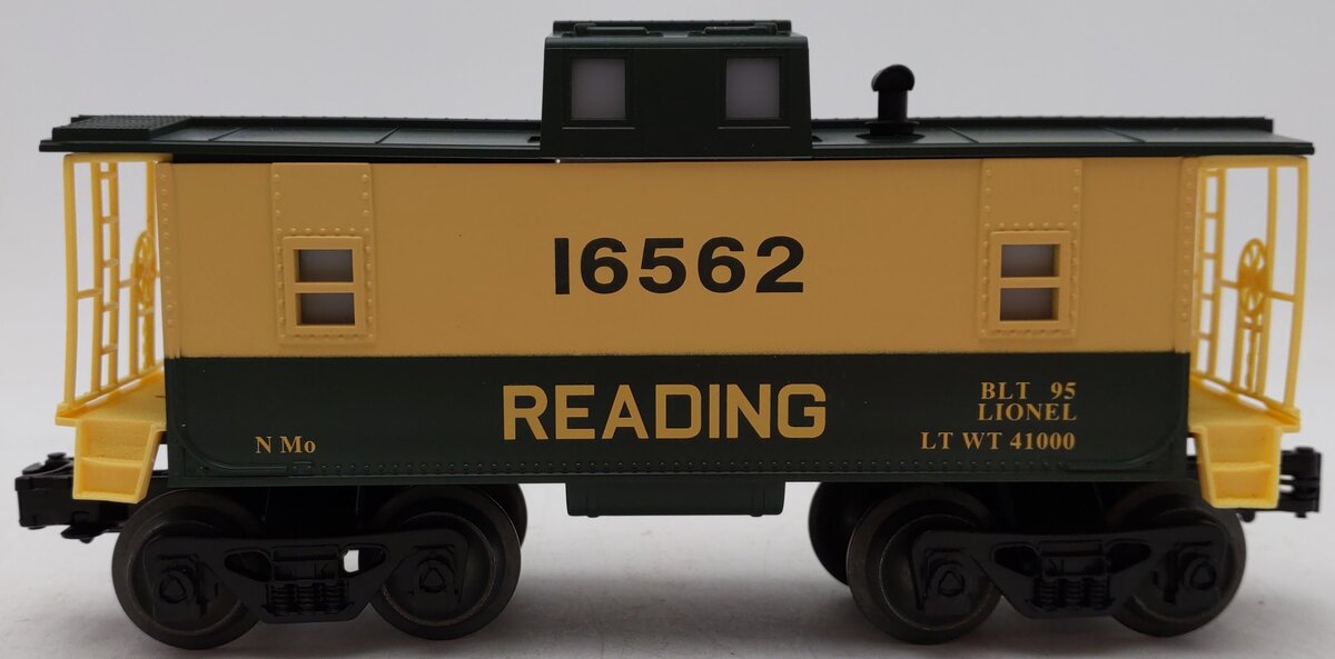 Lionel 6-16562 O Gauge Reading Center Cupola Illuminated Caboose EX/Box