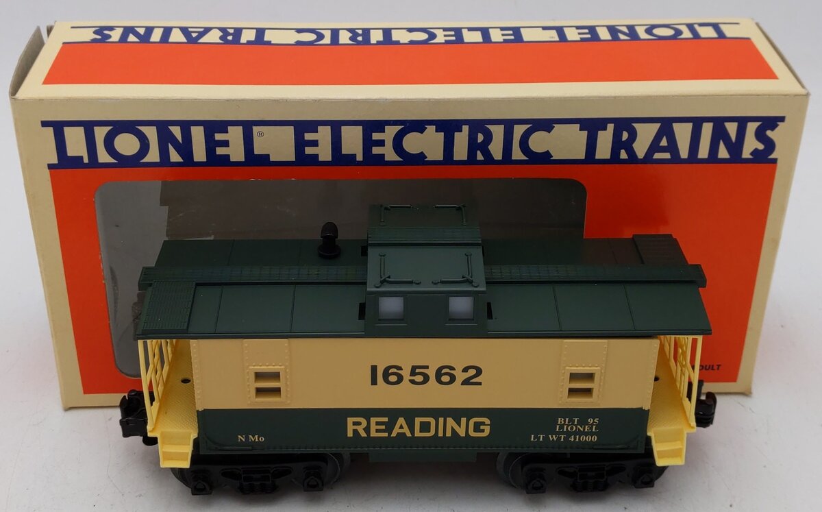 Lionel 6-16562 O Gauge Reading Center Cupola Illuminated Caboose EX/Box