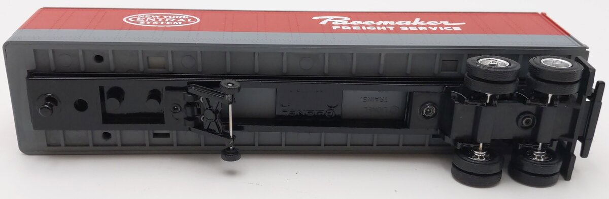 Lionel 6-16335 O New York Central Flatcar w/Trailer EX/Box