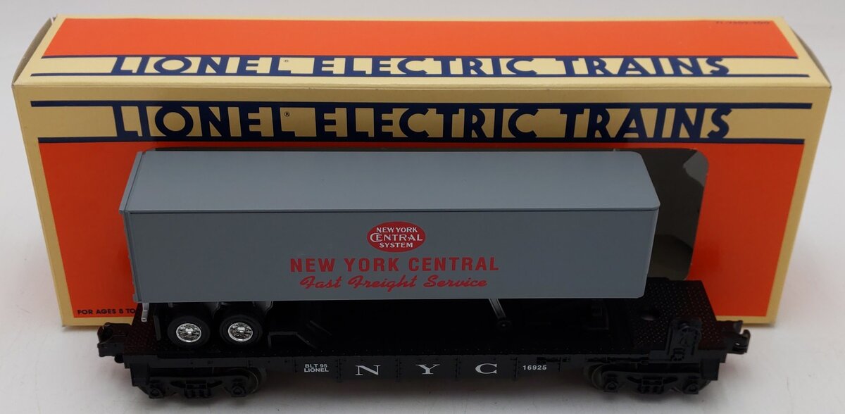 Lionel 6-16925 O Gauge New York Central Flat Car with Trailer EX/Box