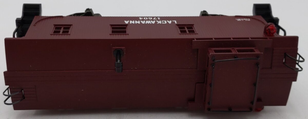 Lionel 6-17604 O Gauge Delaware, Lackawanna & Western Standard Caboose EX/Box