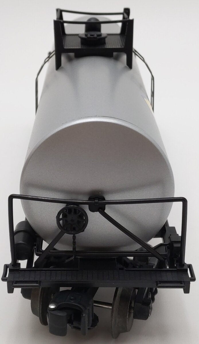 Lionel 6-17910 O Gauge Sunoco Unibody Tank Car #7900 EX/Box