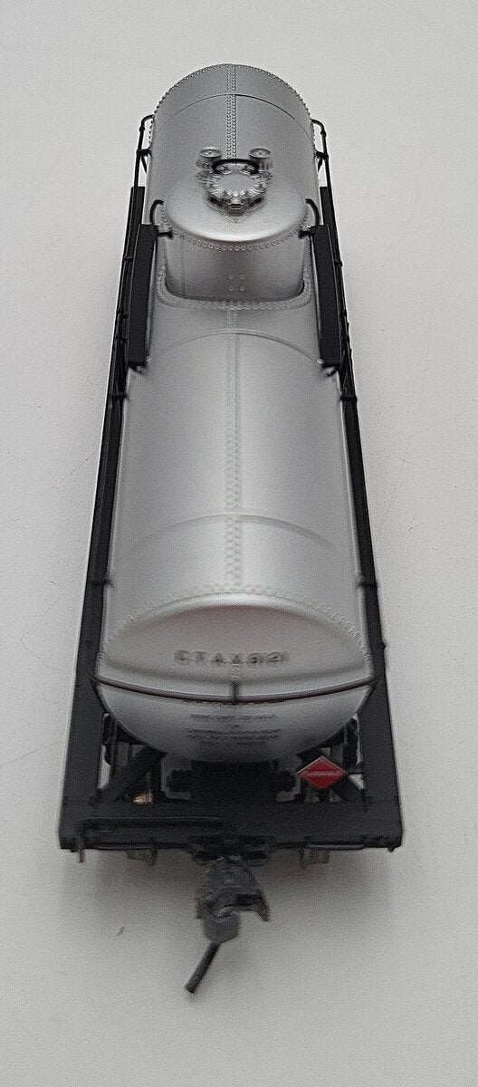 Proto 2000 920-54402 HO Scale C.T.A.X Tank Car #8121 LN/Box