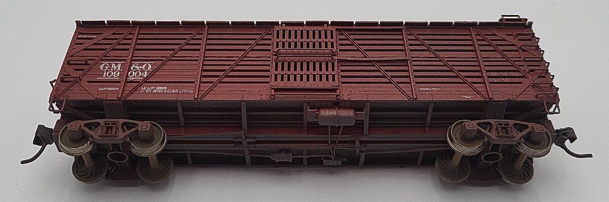 Proto 2000 109004 HO Scale GM&O Mather Double Deck Stock Car Custom Weathered EX/Box