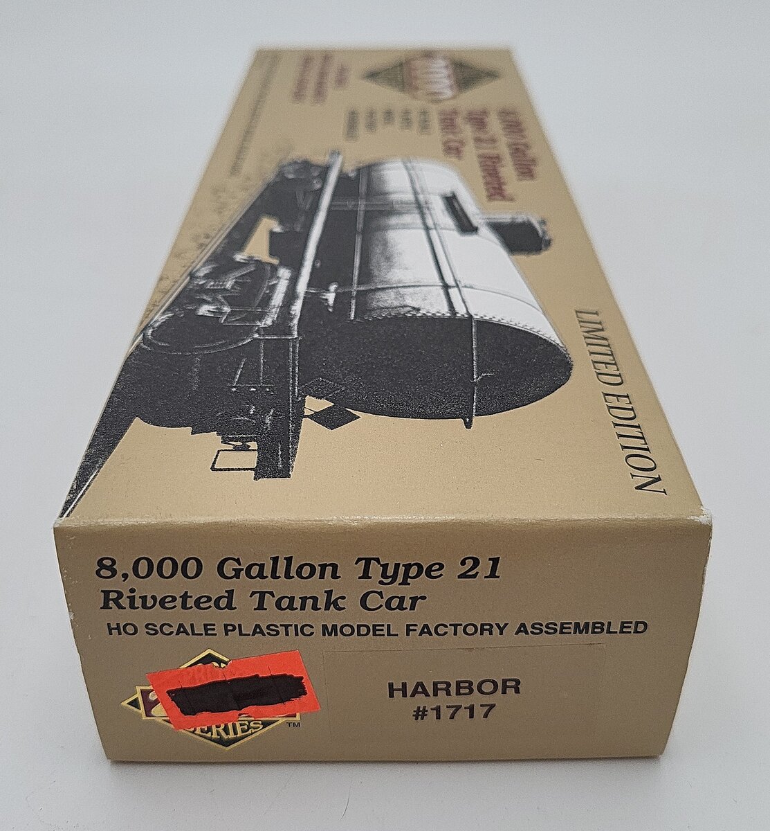 Proto 2000 1717 HO Harbor Tank Line 8,000 Gallon Type 21 Riveted Tank Car EX/Box