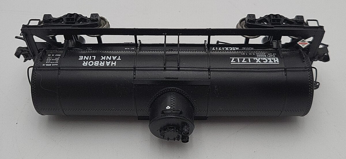 Proto 2000 1717 HO Harbor Tank Line 8,000 Gallon Type 21 Riveted Tank Car EX/Box