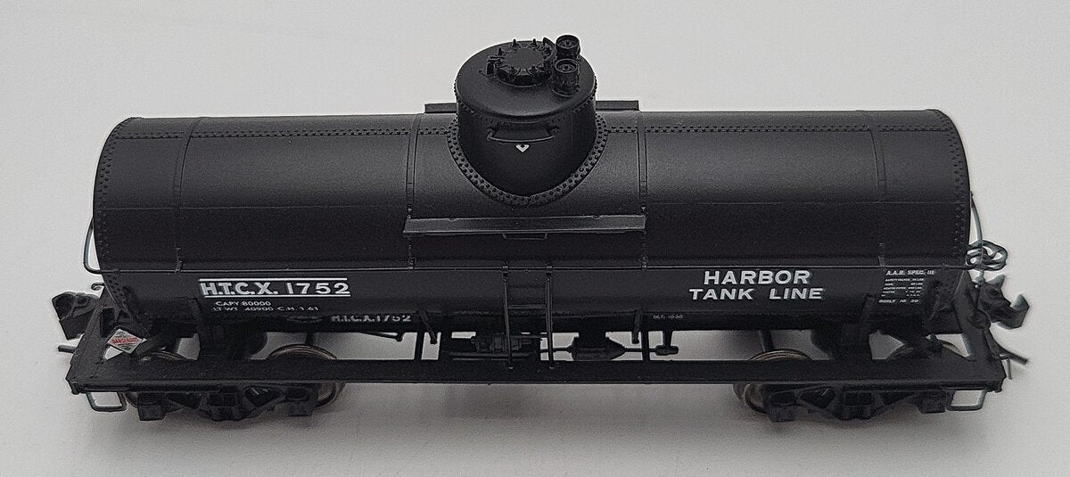 Proto 2000 1752 HO Harbor Tank Line 8,000 Gallon Type 21 Riveted Tank Car EX/Box
