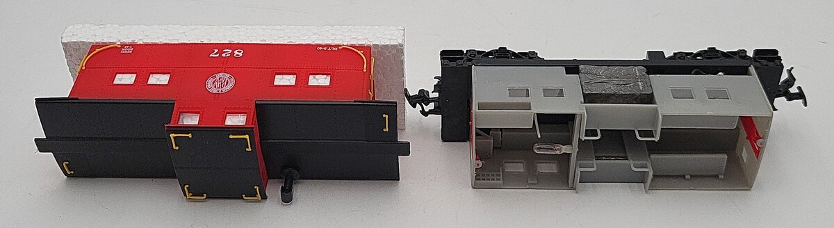 Proto 2000 8235 HO P&WV Virginia Steel Center Cupula Caboose #827 LN/Box