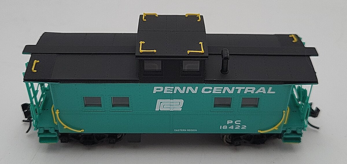 Proto 2000 8566 HO Scale Penn Central Caboose Car #18422 LN/Box