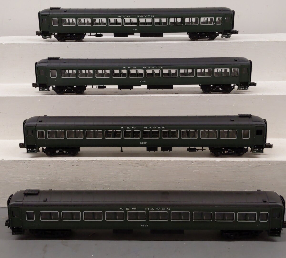 Weaver G1235L O Gauge New Haven 4-Car Passenger Set (3-Rail) EX/Box