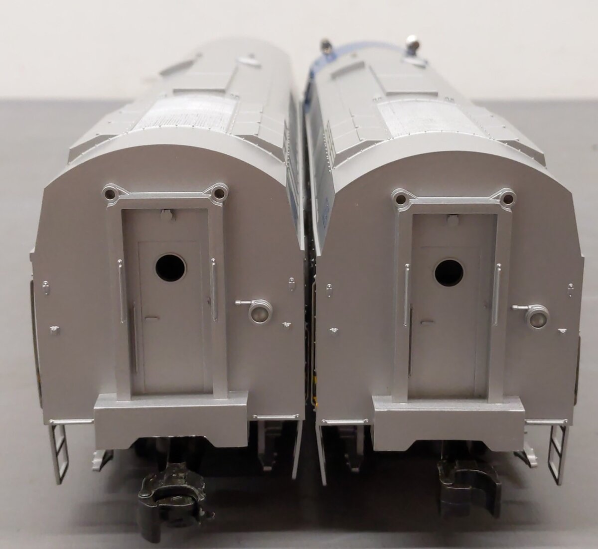 Weaver 1205 D&H Baldwin Sharknose AB Diesel Locomotive Set #1207/1205 (3Rail) LN/Box