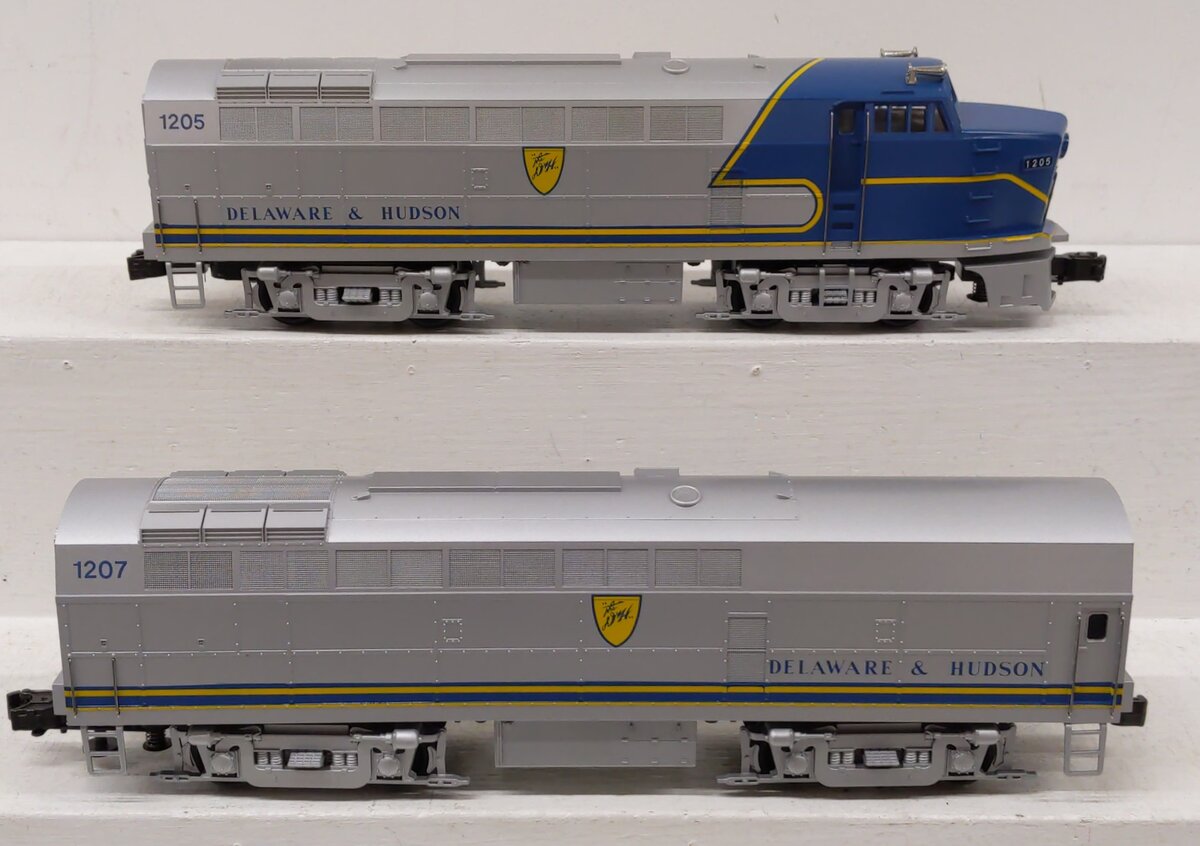 Weaver 1205 D&H Baldwin Sharknose AB Diesel Locomotive Set #1207/1205 (3Rail) LN/Box