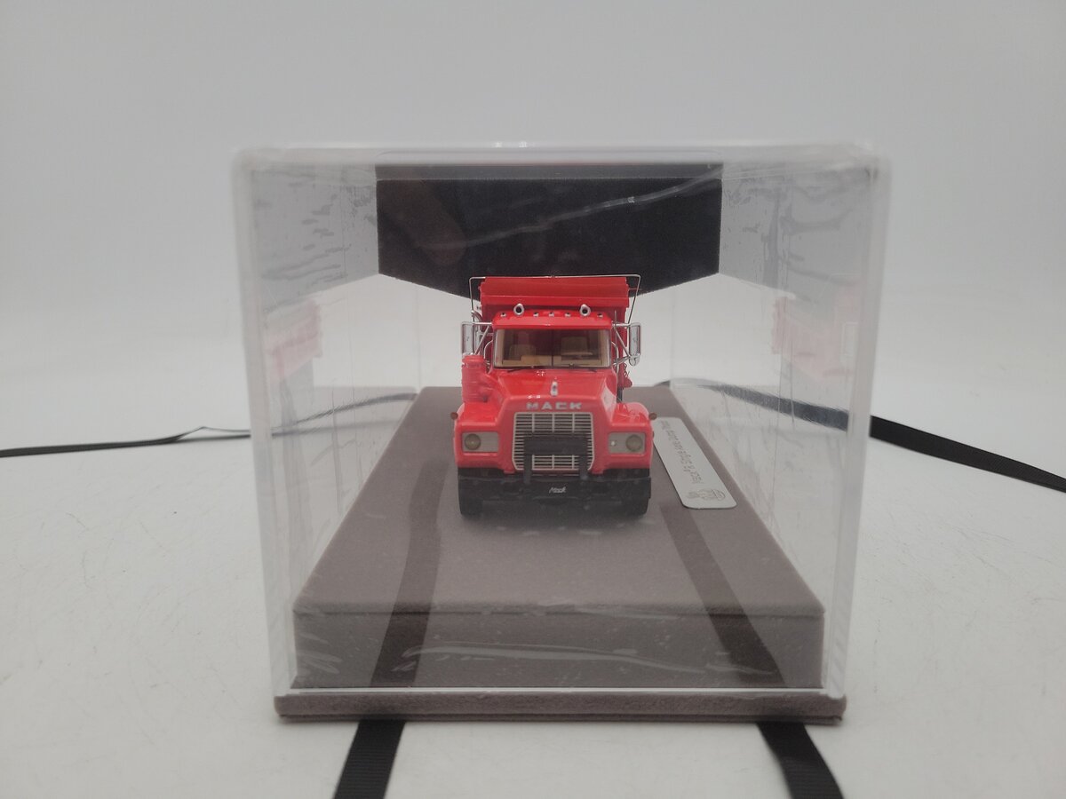Fire Replicas FR104-1 1:50 Scale Red & Black Mack R Single Axle Dump Truck LN/Box