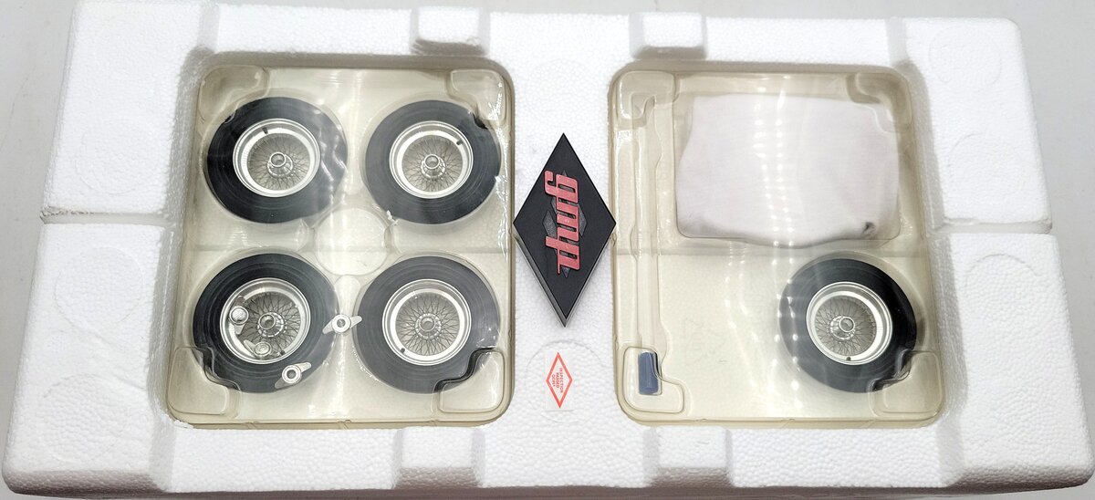 GMP G1202602 1:12 Scale 289 Cobra Diecast Car NIB