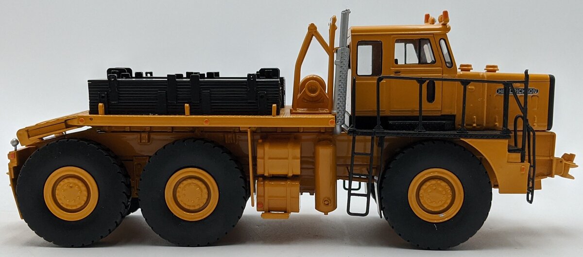 ASAM SMC267Y 1:48 Diecast Yellow Hendrickson 360 Heavy Haul Tractor NIB