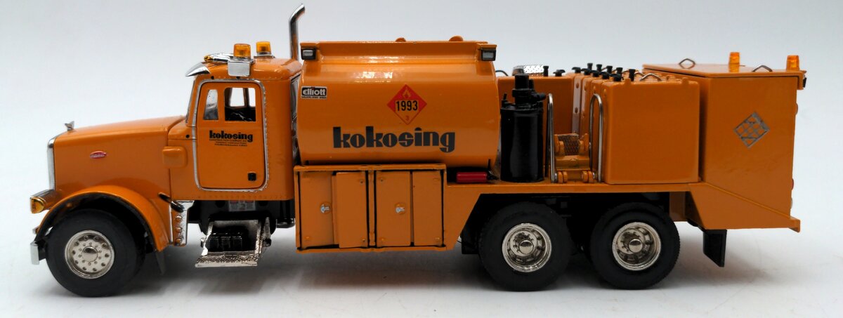 Sword Models SW2041-Y 1:50 Yellow Peterbilt 357 w/Elliot Fuel and Lube Body VG