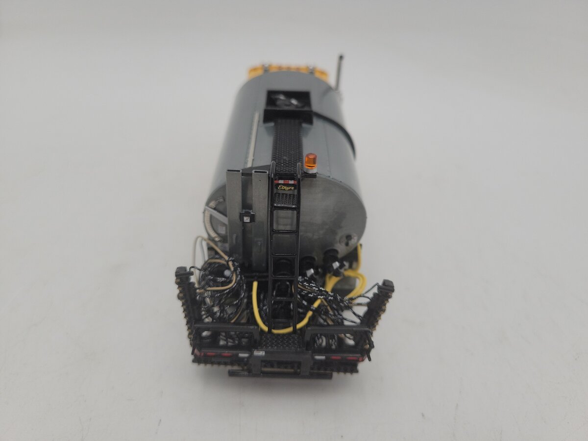 Sword Models SW2103-Y 1:50 Scale Mack Granite Truck w/Etnyre Asphalt Distributor EX/Box
