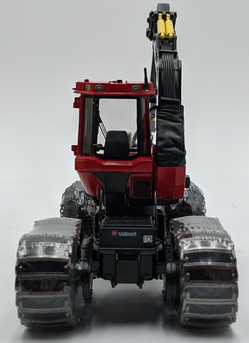 Sword Models SW3008 1:50 Diecast Valmet 941 Harvester W/310.2 Harvesting Head VG/Box