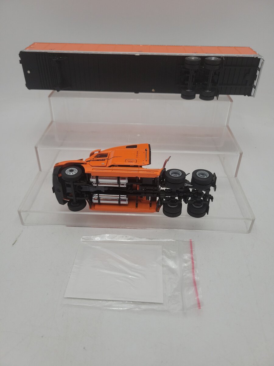 Sword SW3003-SCH 1:50 Century Class Tractor S/T Freightliner w/Wabash Goods Vans LN/Box