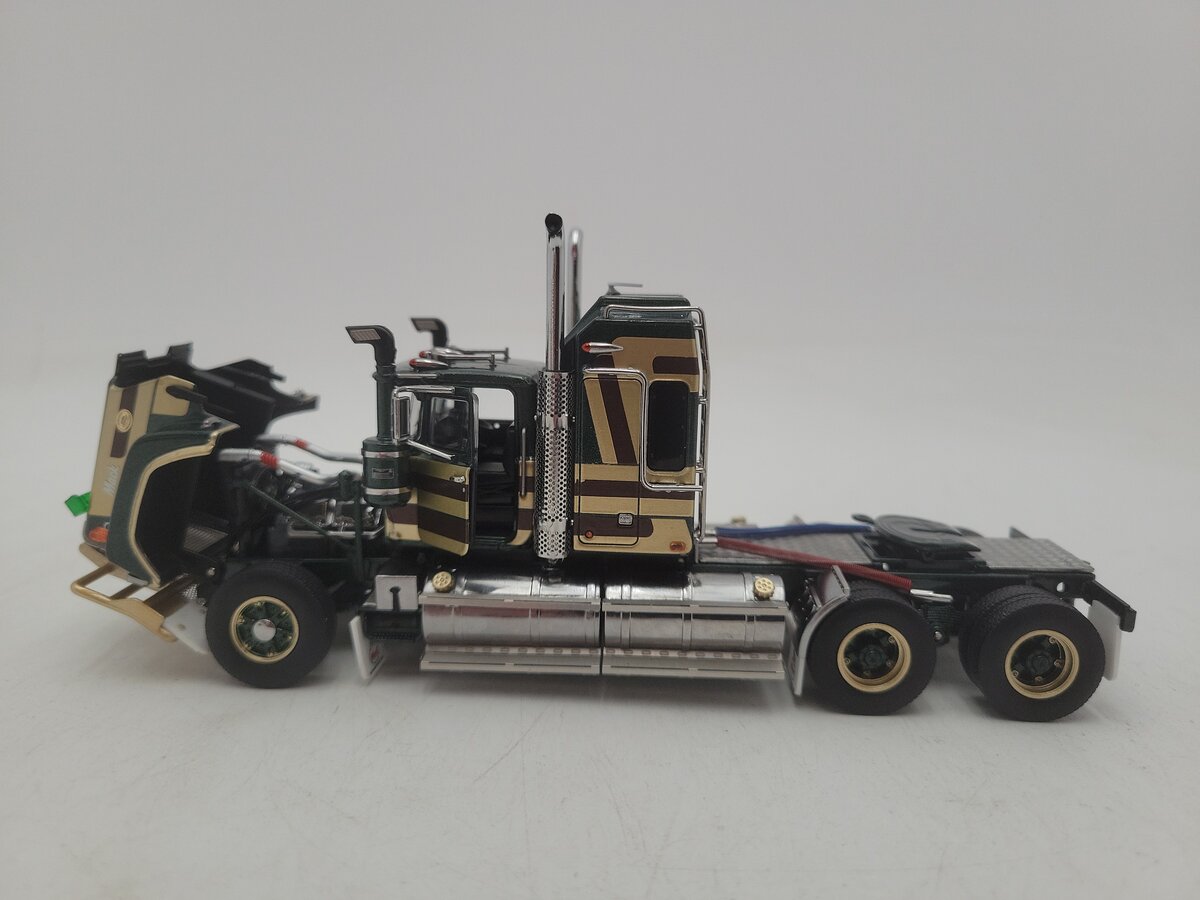 Drake Z88001 1:50 Scale Mack Ludwig Leichard Bicentennial Super Liner Tractor EX/Box