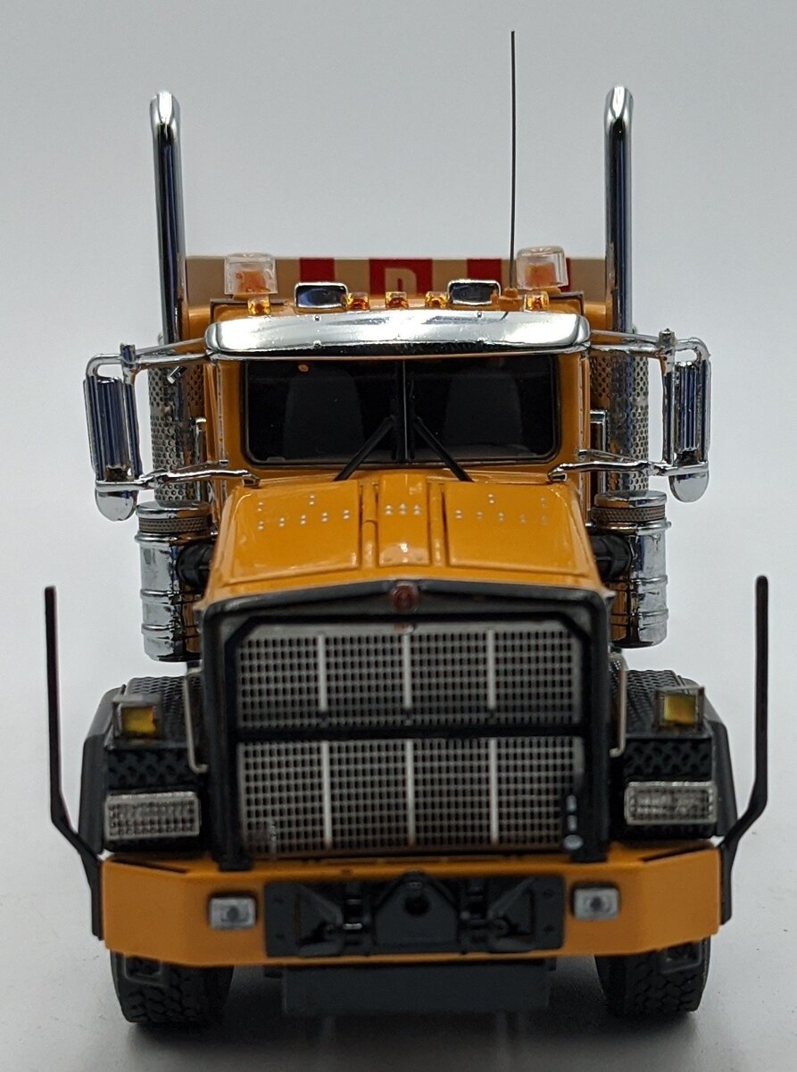 WSI 32-2001 1:50 Diecast Premay Kenworth C500B Heavy Tractor W/Ballast Box NIB