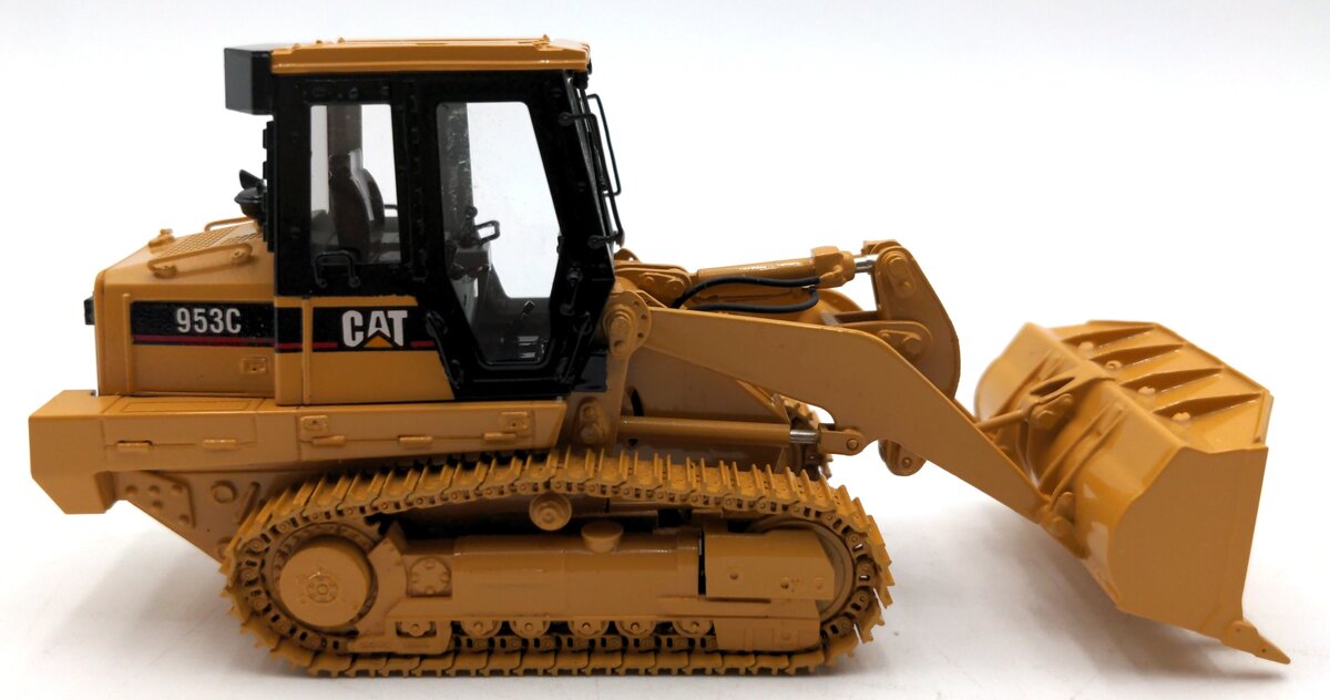 CCM 121 1:48 Scale BRASS CAT 953C Track Loader NIB
