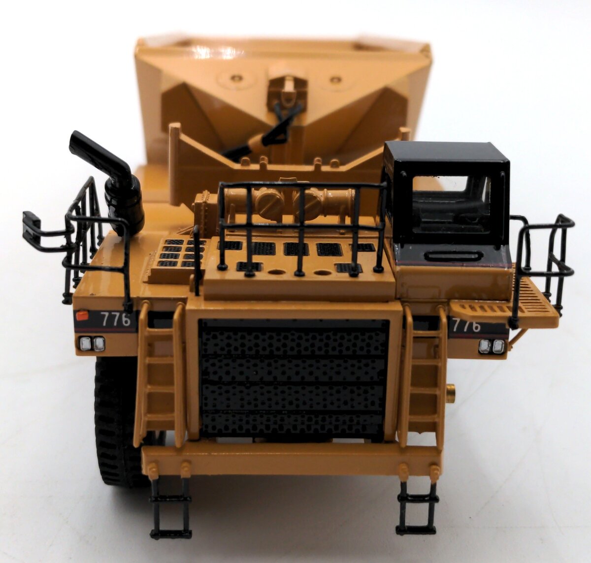 CCM 776 1:87 Scale Diecast Brass CAT 776 W/ MEGA Trailer VG/Box