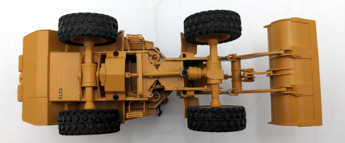 CCM 914G 1:48 Scale Diecast CAT Wheel Loader NIB