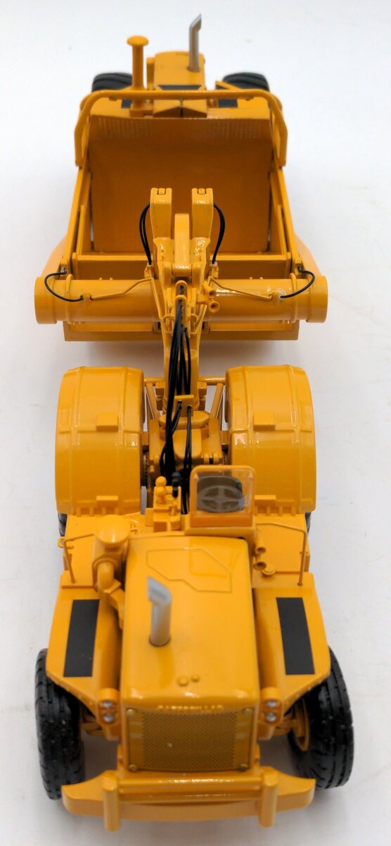 CCM 666 1:48 Scale Diecast Caterpillar Cat Wheel Tractor Scraper NIB