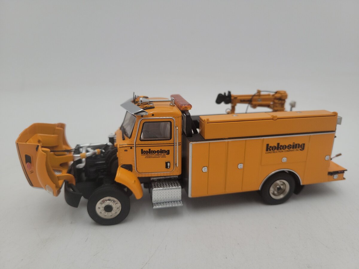 Sword Models SW2045-KO 1:50 Scale Kokosing Peterbilt 335 Mechanic Service Truck EX/Box