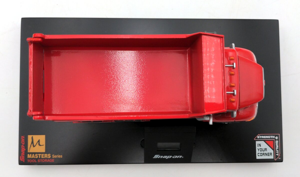 Crown Premiums 2007 1:50 Diecast Truck on Masters Series Storage Unit Desk Clock NIB