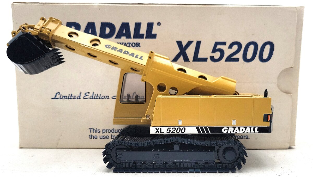 Gradall XL5200 1:50 Hydraulic Excavator Limited Edition Replica  EX/Box