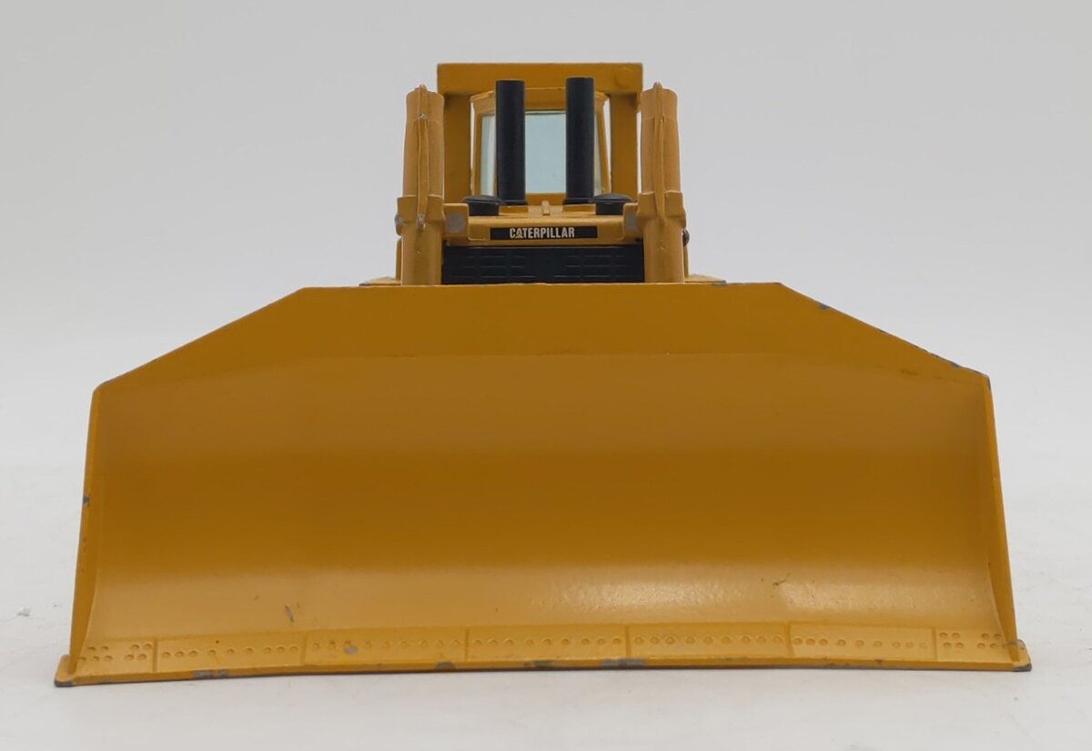 Conrad 2852 1:50 Scale Die-Cast Caterpillar D11N Track-Type Tractor EX/Box