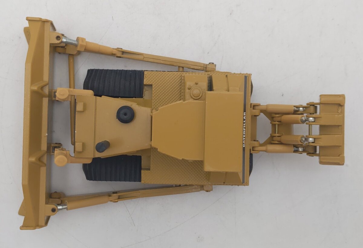 NZG 298 1:50 Caterpillar D9N Track-Type Tractor EX/Box