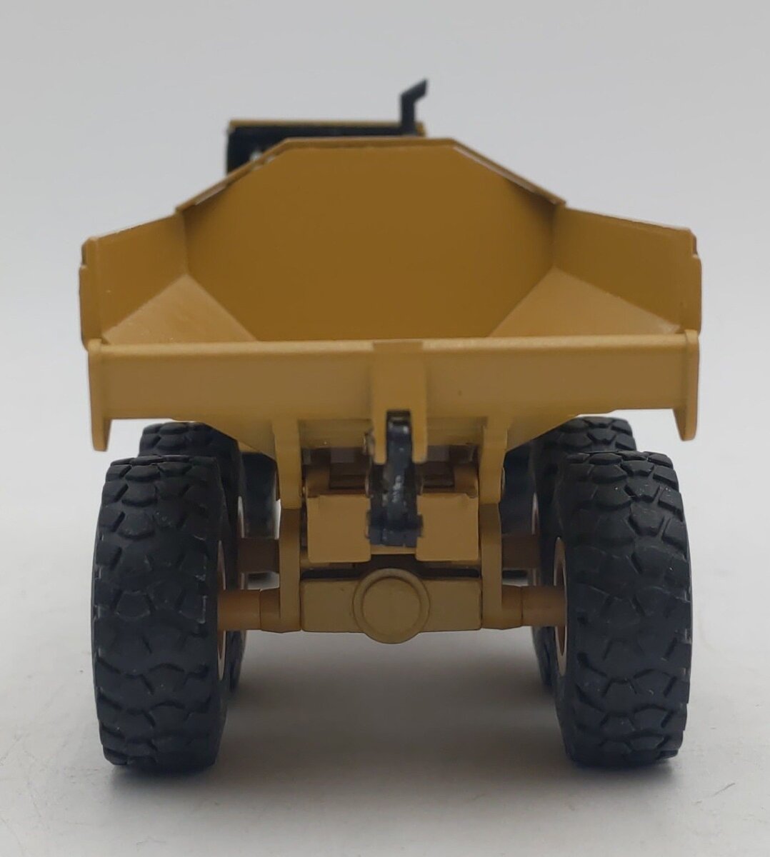NZG 413 1:50 Caterpillar D250E Articulated Truck EX/Box