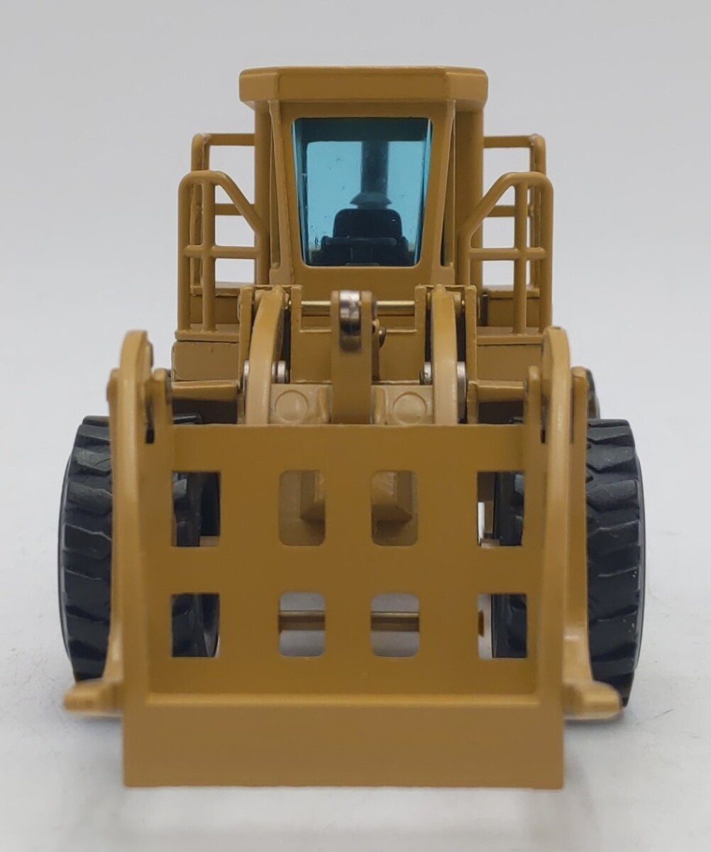 NZG 376 1:50 Caterpillar 966F Log Loader EX/Box