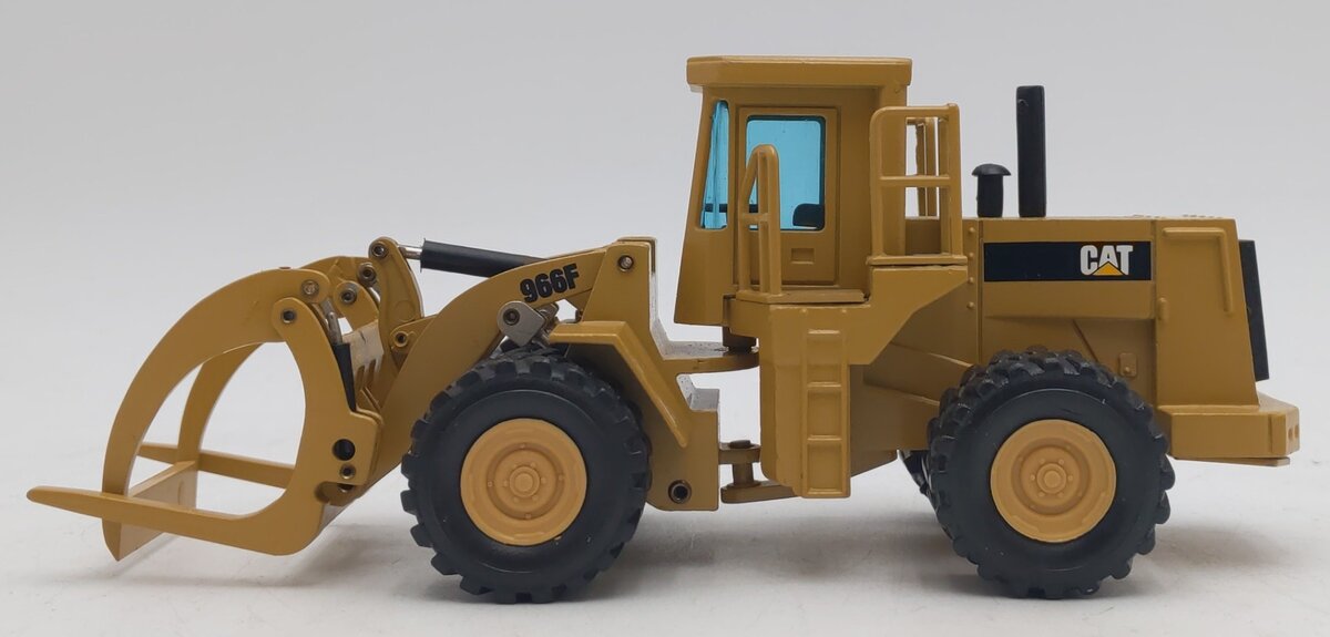 NZG 376 1:50 Caterpillar 966F Log Loader EX/Box