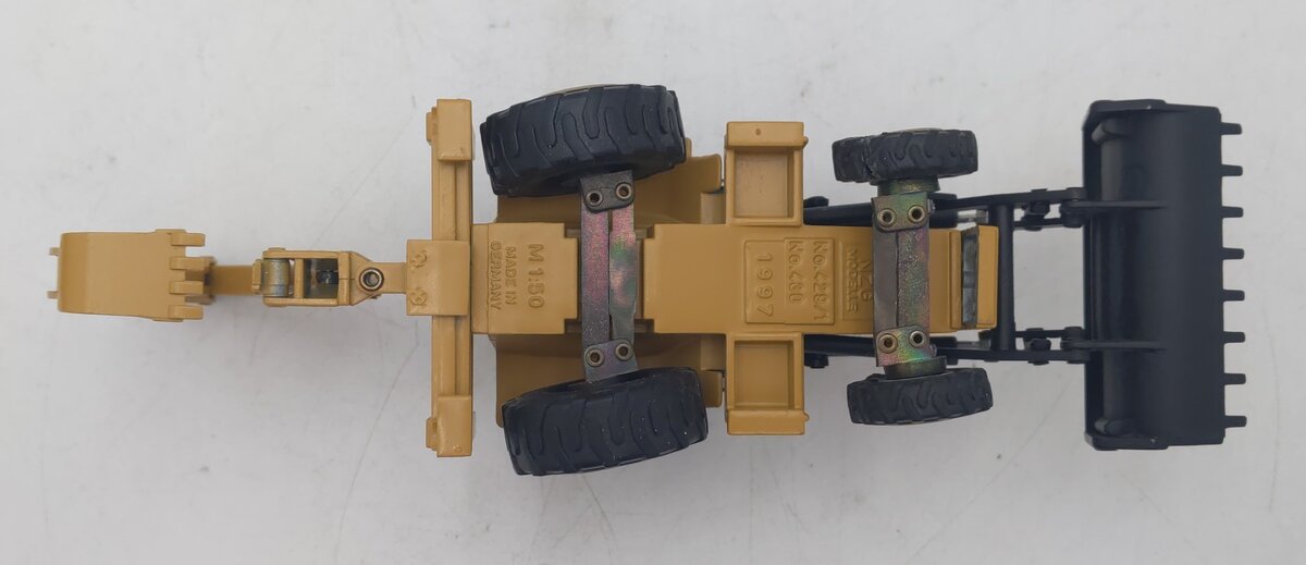NZG 430 1:50 Caterpillar 438C Backhoe Loader EX/Box