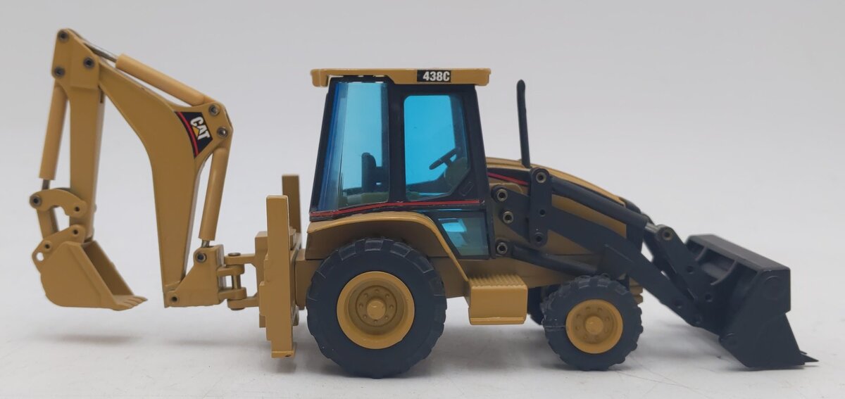 NZG 430 1:50 Caterpillar 438C Backhoe Loader EX/Box